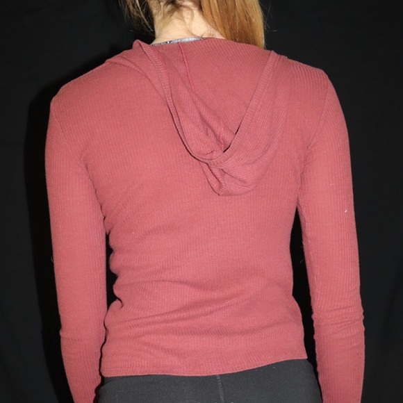 A light Volcom Jacket! - Picture 3 of 3